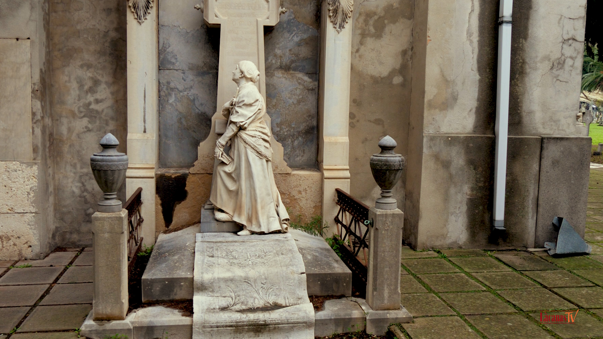 Il Cimitero monumentale di Bonaria • Làcanas