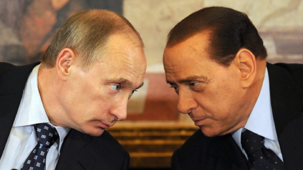 Binti ampuddas de vodka de Putin a Berlusconi