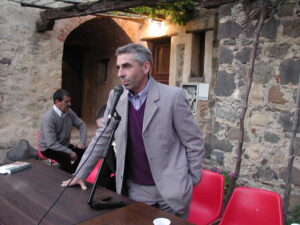 Bruno Agus: “Sa poesia a bolu est frisca che abba de funtana” 6 Galtelli 2004