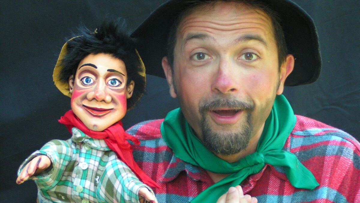 Al Massimo di Cagliari per la Stagione Teatro Ragazzi: “Pepe e Ciro all’avventura, Storie di libri, mulini e cavalieri”.